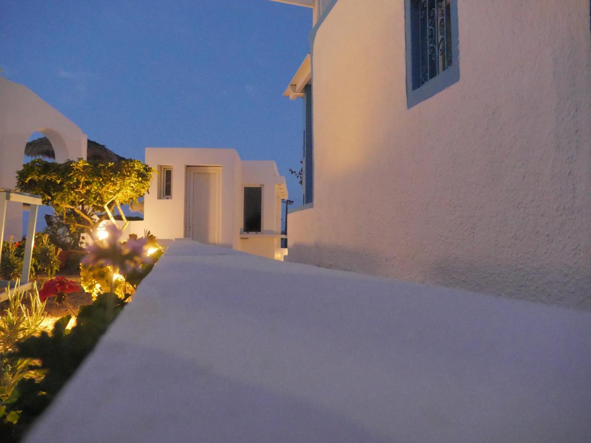 Ancient Thera Apartments Камари Экстерьер фото