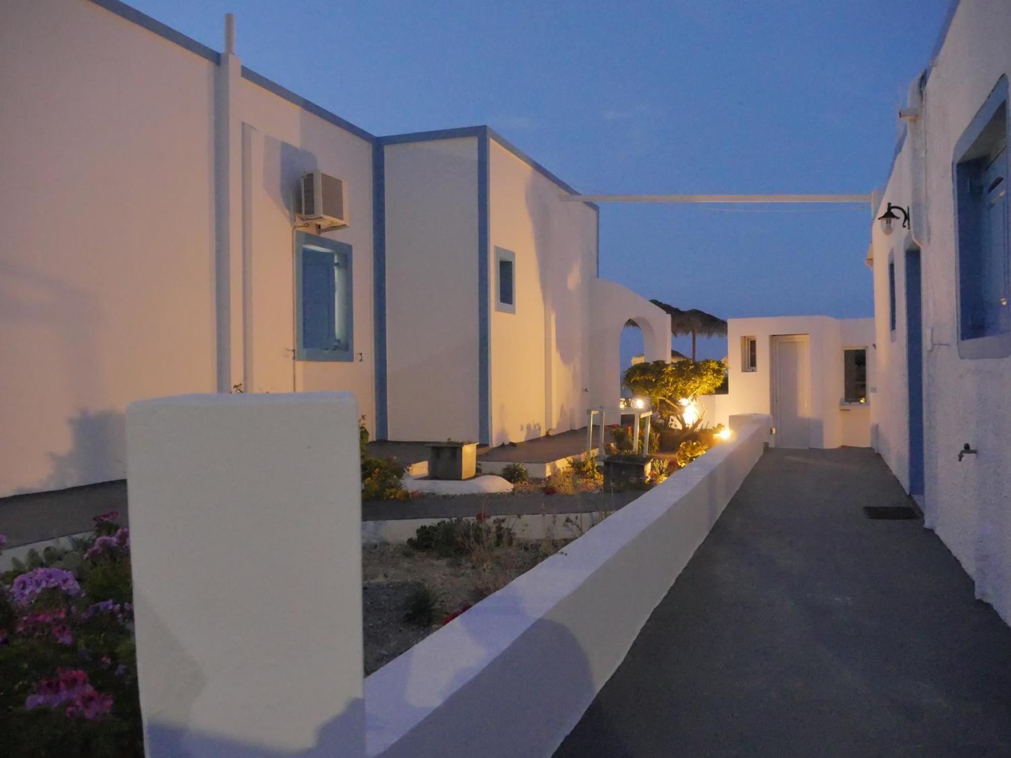 Ancient Thera Apartments Камари Экстерьер фото