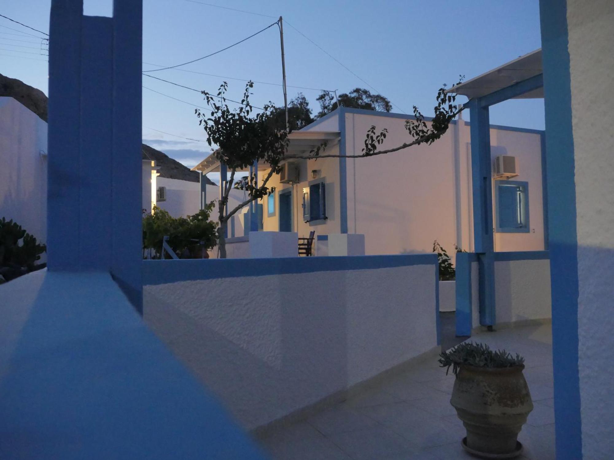 Ancient Thera Apartments Камари Экстерьер фото